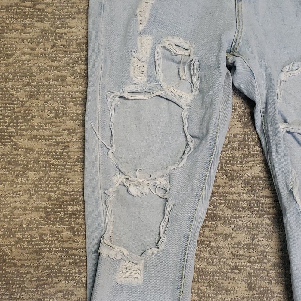 Top Trends Destroyed Denim Jeans View 5